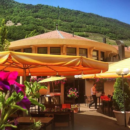 Hotel Restaurant La Porte D'Octodure Martigny Exterior foto